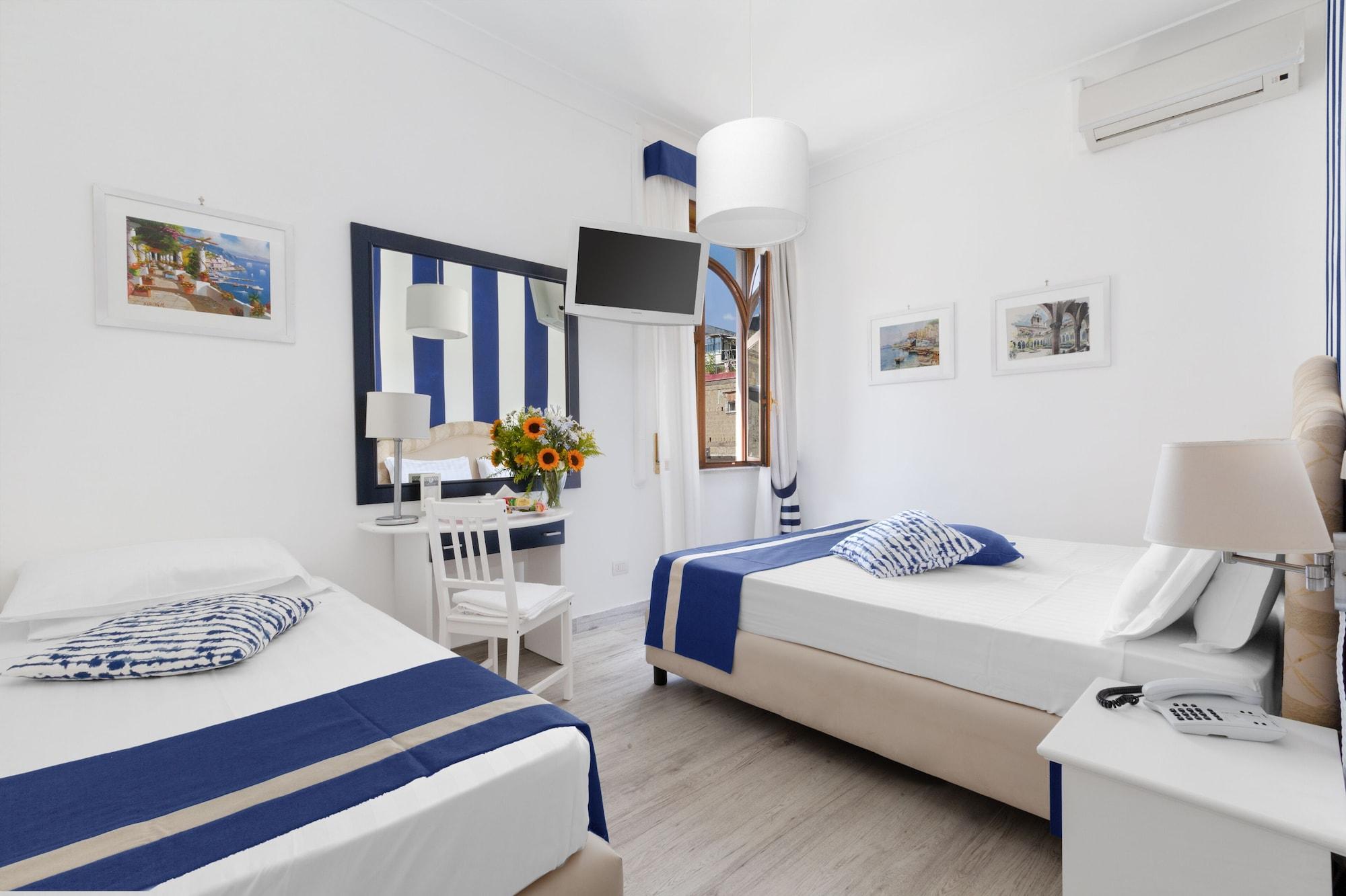 Hotel Herculaneum 3*
