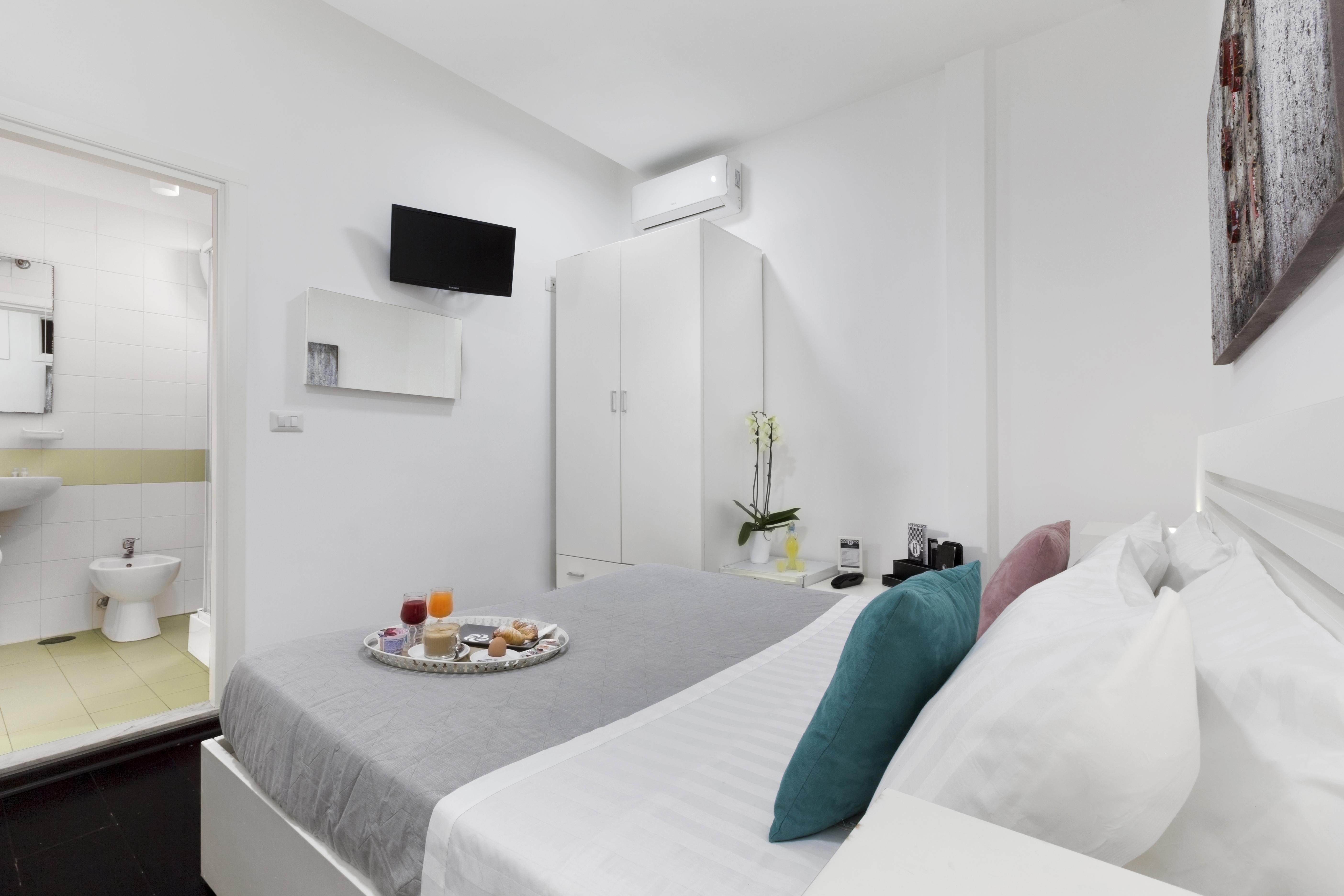 Herculaneum Hotel