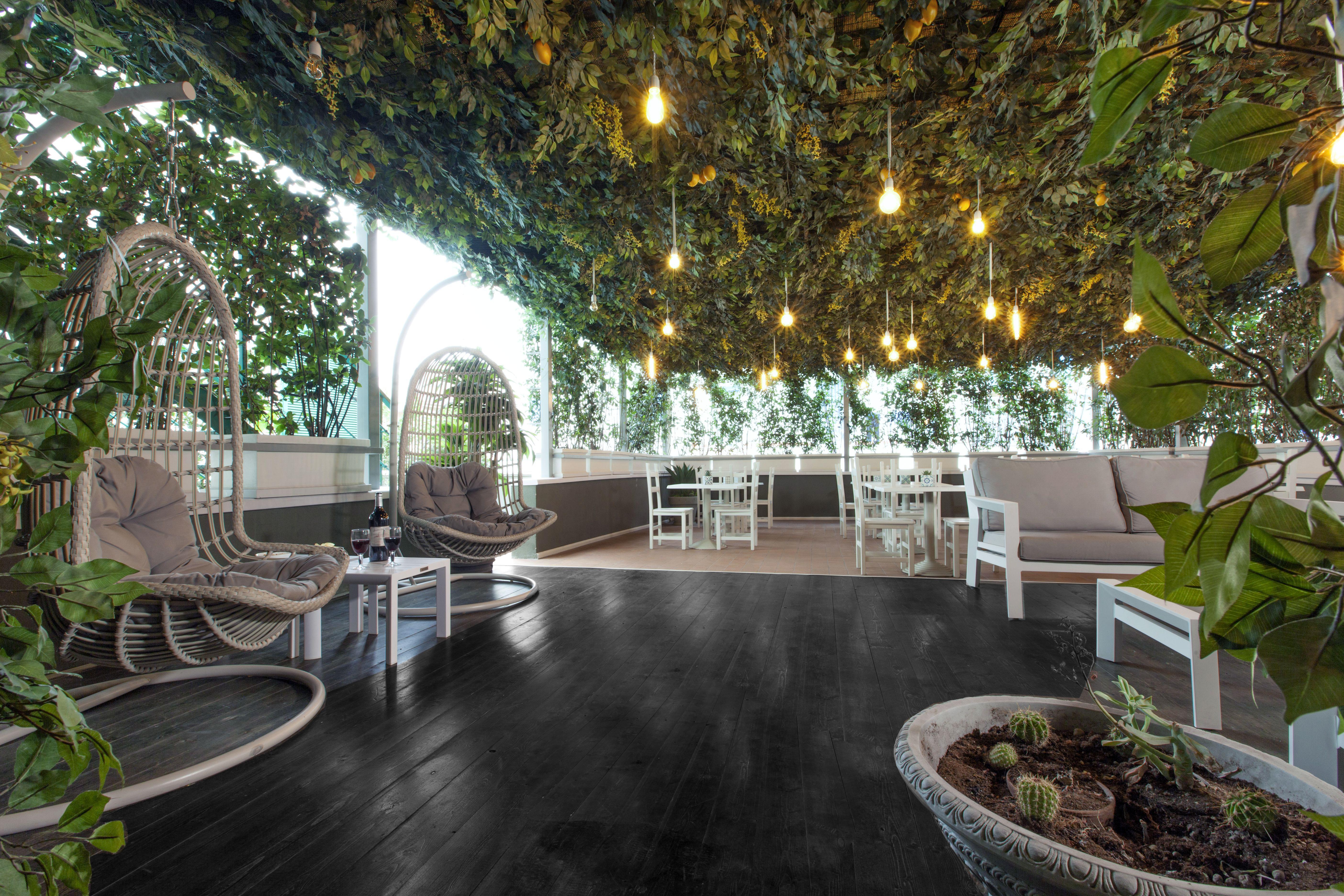 Herculaneum Hotel